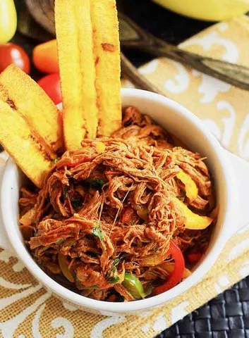 a27d24-b35a531574ba473eb1eeb5545915b84a-mv2