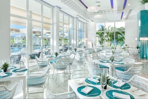 savourez le souper au buffet du melia internacional varadero
