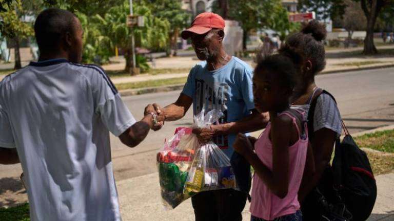 aide-humanitaire-a-cuba-8-m-dottawa-une-reponse-tardive