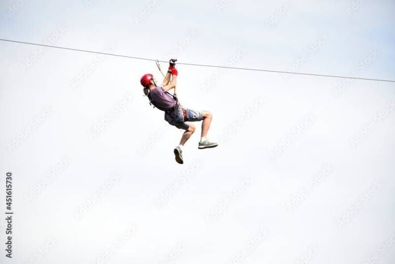 Descente en tyrolienne