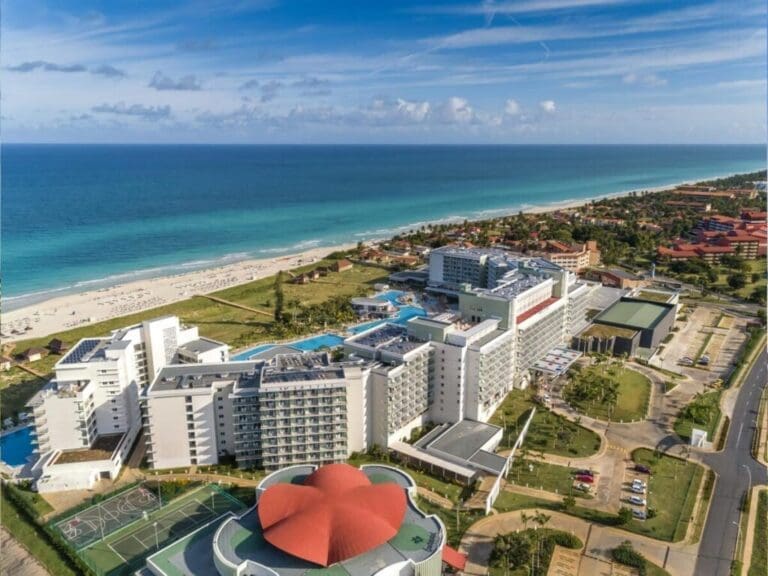 Vue générale historique de l’Hotel Internacional Varadero, ancien Meliá Internacional