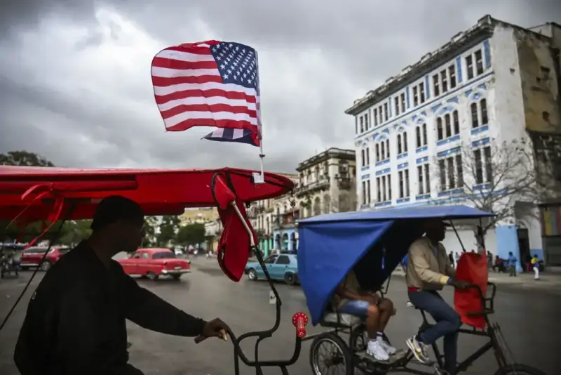 Le régime de Cuba résistera-t-il à la pression maximale mise par Trump?