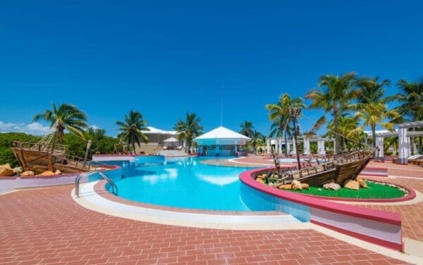 Piscine officielle de Playa Luxury Varadero à Cayo Libertad