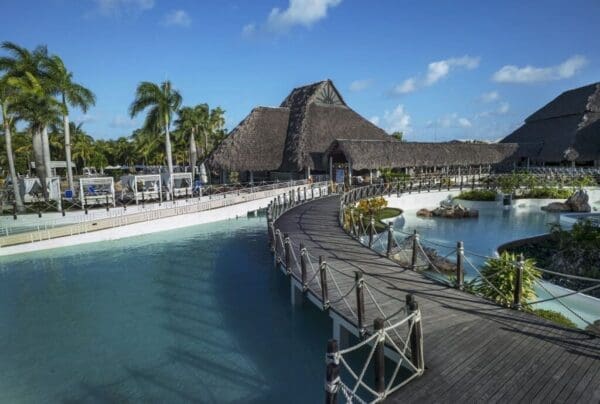 Passerelle et jardins aquatiques de Royal Hicacos Varadero